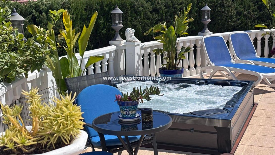 Verkoop - Villa - Torrevieja - Los Balcones