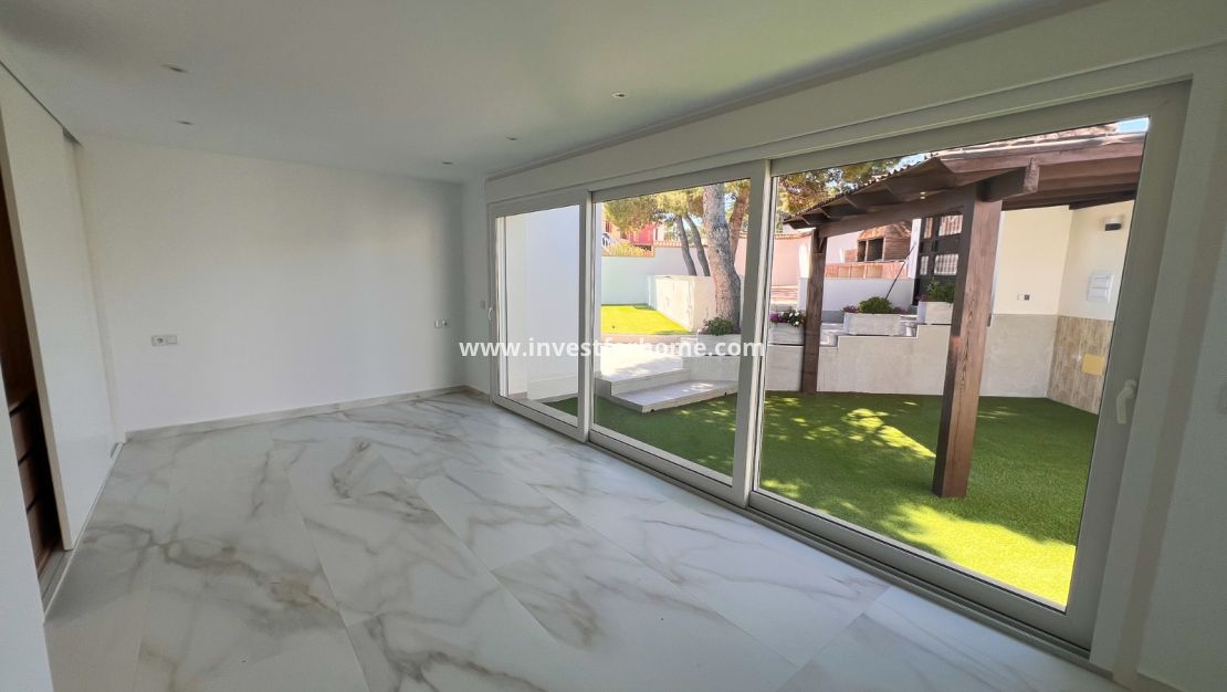 Verkoop - Villa - Torrevieja - Los Balcones