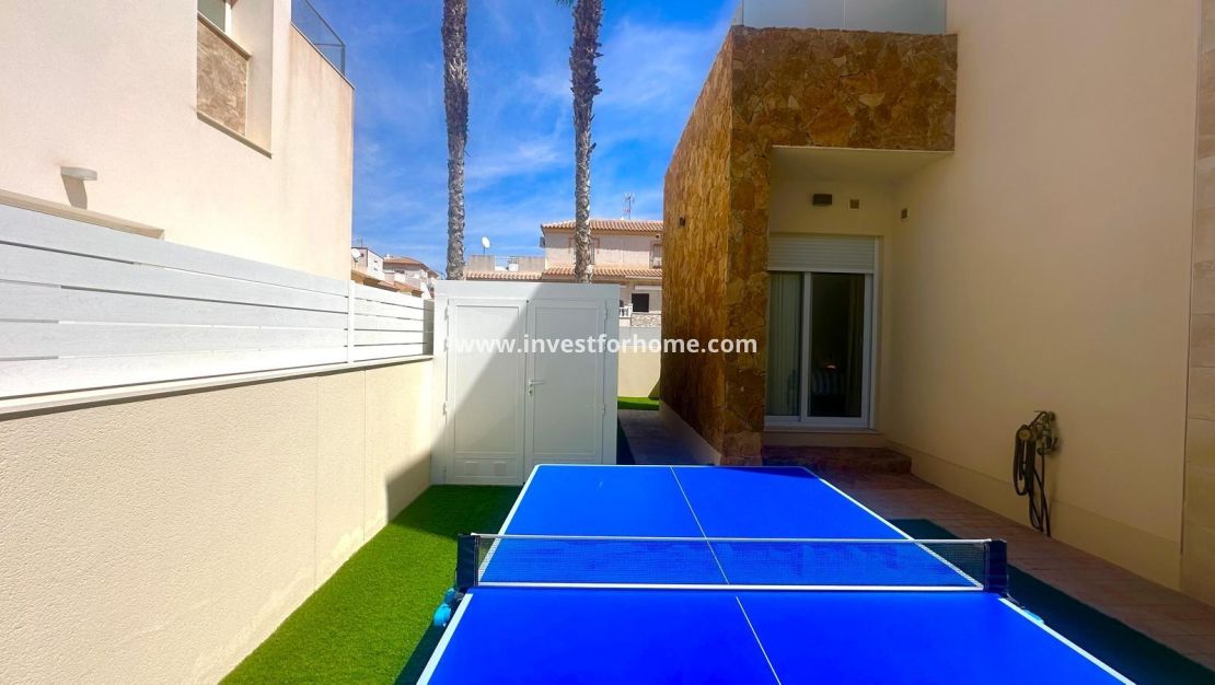 Verkoop - Villa - Torrevieja - Miramar - Torre Del Moro