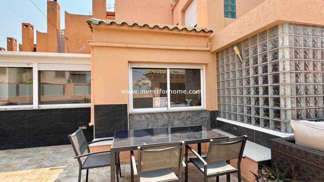 Verkoop - Villa - Torrevieja - Nueva Torrevieja - Aguas Nuevas