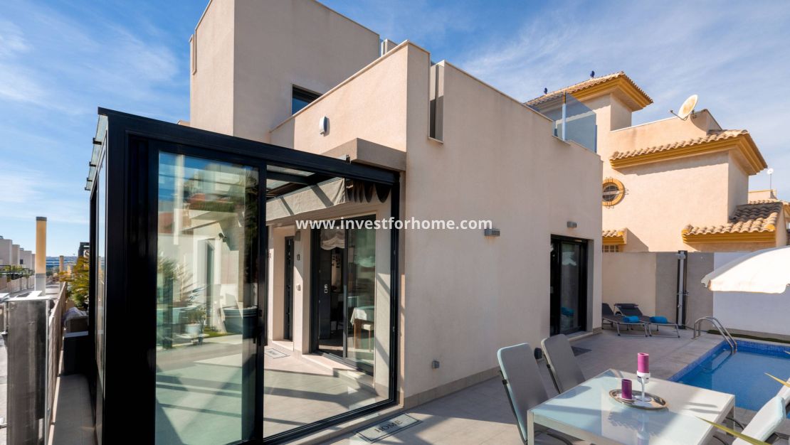 Verkoop - Villa - Torrevieja - Nueva Torrevieja - Aguas Nuevas