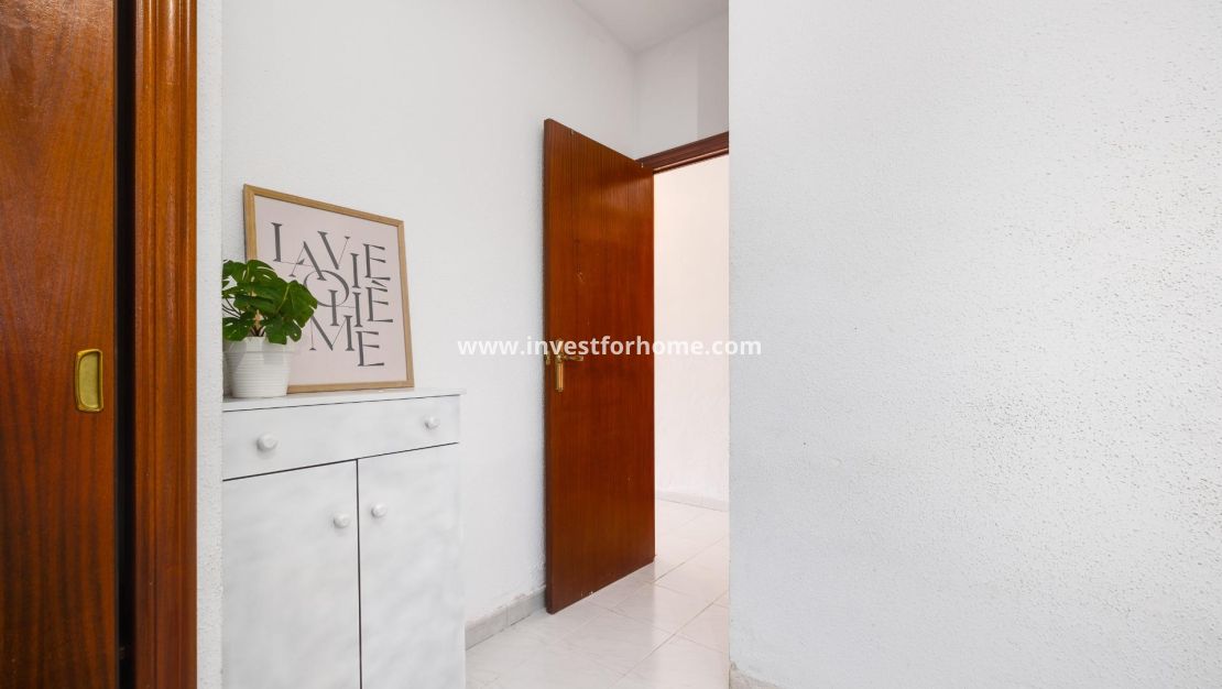 Verkoop - Villa - Torrevieja - Nueva Torrevieja - Aguas Nuevas