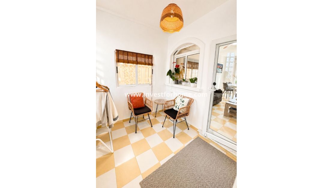 Verkoop - Villa - Torrevieja - Nueva Torrevieja