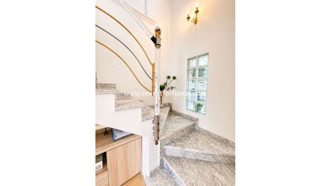 Verkoop - Villa - Torrevieja - Nueva Torrevieja