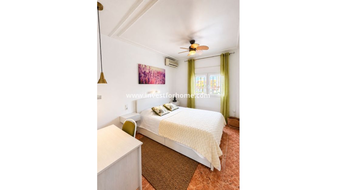 Verkoop - Villa - Torrevieja - Nueva Torrevieja