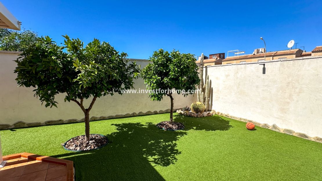 Verkoop - Villa - Torrevieja - Nueva Torrevieja