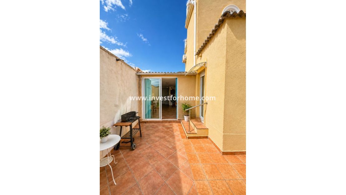 Verkoop - Villa - Torrevieja - Nueva Torrevieja