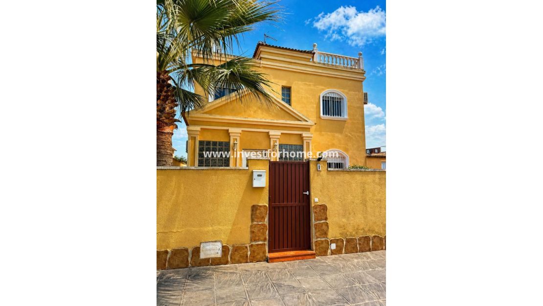 Verkoop - Villa - Torrevieja - Nueva Torrevieja