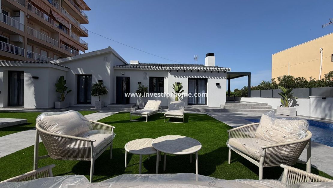 Verkoop - Villa - Torrevieja - Punta prima