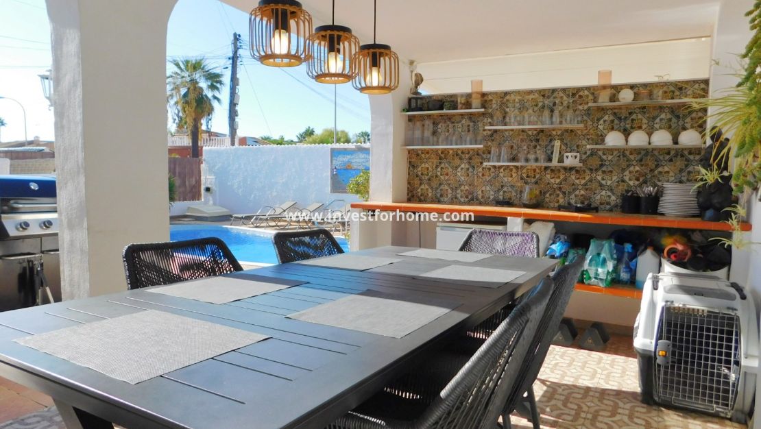 Verkoop - Villa - Torrevieja - San Luis