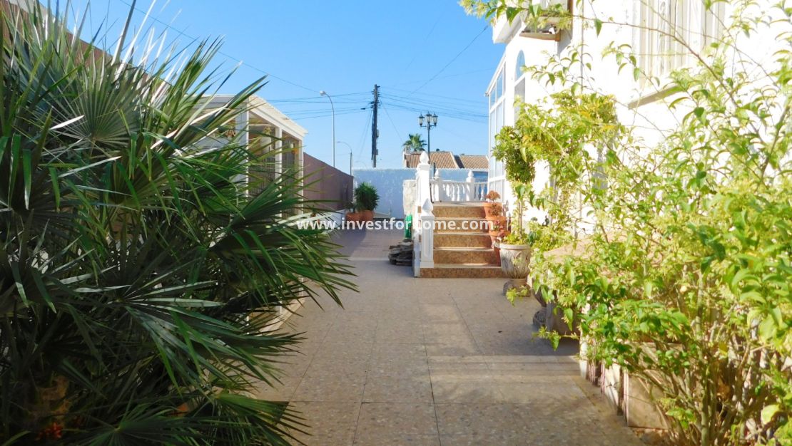 Verkoop - Villa - Torrevieja - San Luis