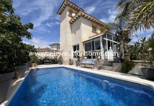 Villa - Försäljning - Orihuela Costa - Costa Blanca