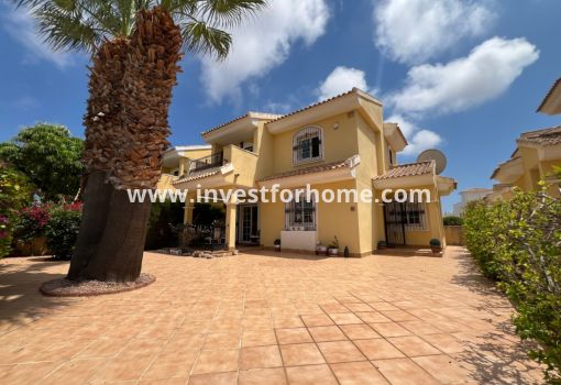 Villa - Försäljning - Orihuela Costa - Costa Blanca