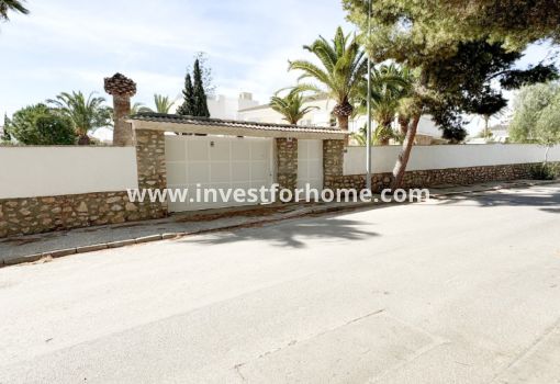 Villa - Försäljning - Orihuela Costa - Costa Blanca