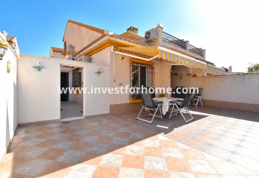 Villa - Försäljning - Orihuela Costa - La Zenia