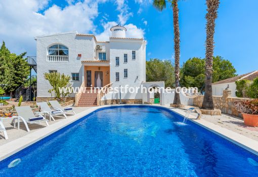 Villa - Försäljning - Pinar de Campoverde - Costa Blanca