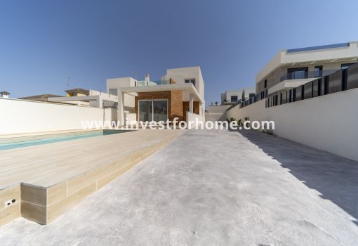 Villa - Försäljning - Torrevieja - aguas nuevas