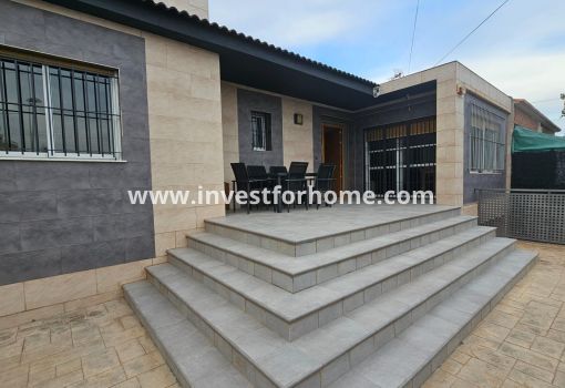 Villa - Försäljning - Torrevieja - Costa Blanca