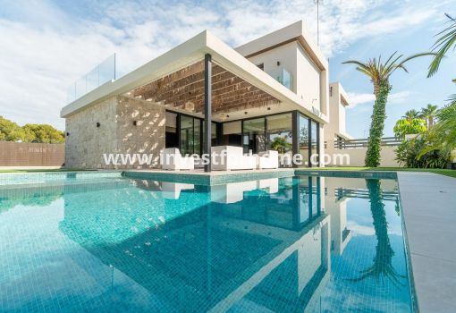 Villa - Försäljning - Torrevieja - Los Balcones - Los Altos Del Edén