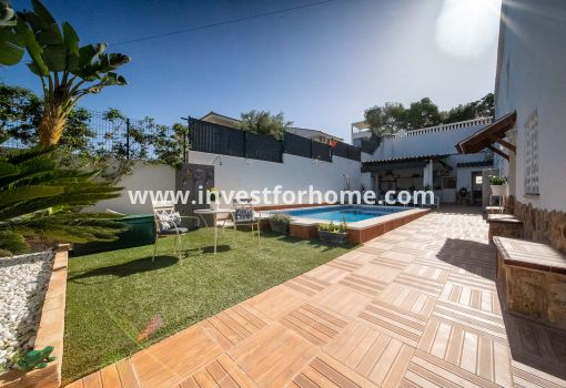 Villa - Försäljning - Torrevieja - Los Balcones