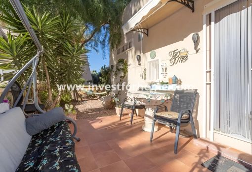 Villa - Försäljning - Torrevieja - Torrelamata - La Mata