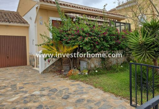 Villa - Sale - Orihuela Costa - Punta Prima