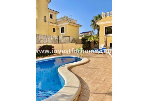 Villa - Sale - Orihuela Costa - Villamartin