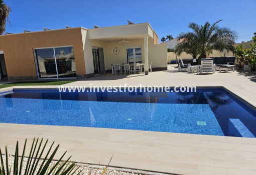 Villa - Sale - Torrevieja - Costa Blanca