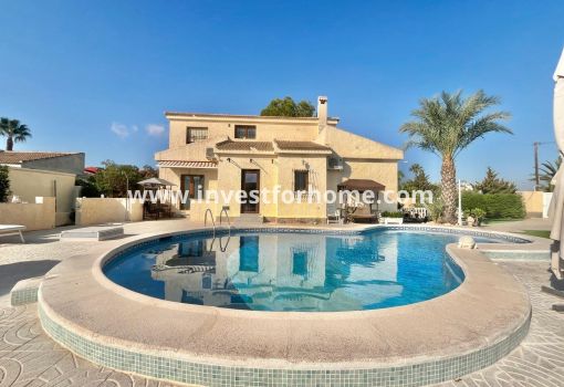 Villa - Sale - Torrevieja - La Siesta-El Chaparral