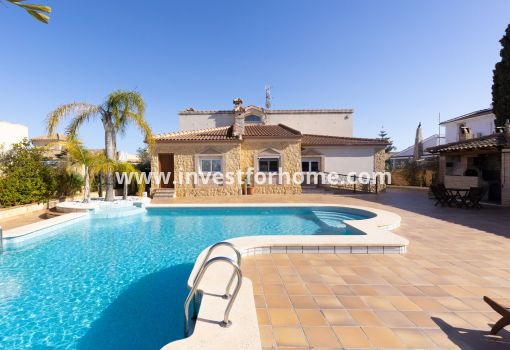 Villa - Sale - Torrevieja - ND-14171