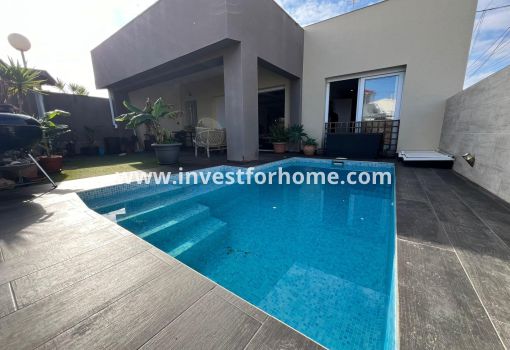 Villa - Sale - Torrevieja - Torrelamata - La Mata