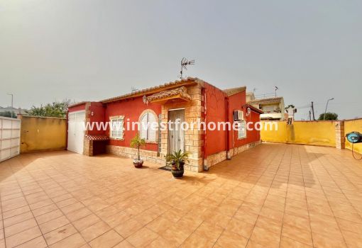 Villa - Vente - Torrevieja - Los Balcones - Los Altos Del Edén