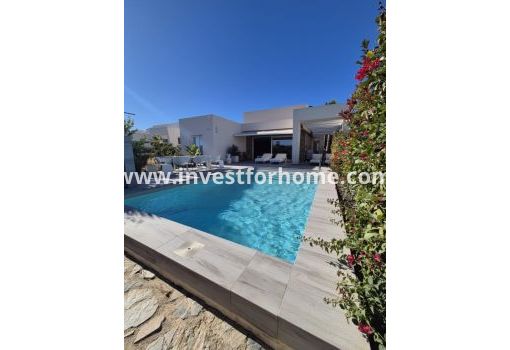 Villa - Verkoop - La Finca Golf Resort - Inland