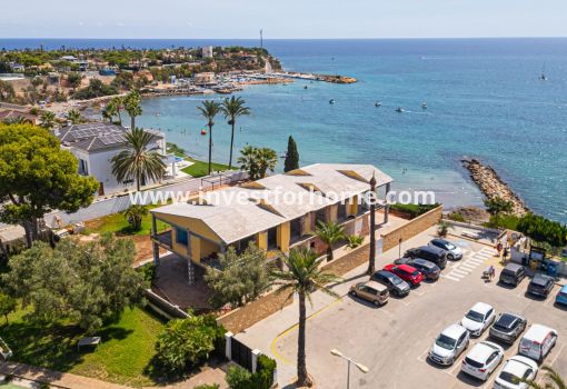 Villa - Verkoop - Orihuela Costa - Cabo Roig