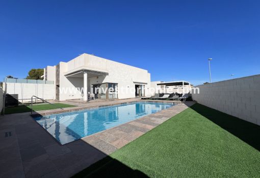 Villa - Verkoop - Orihuela Costa - Costa Blanca