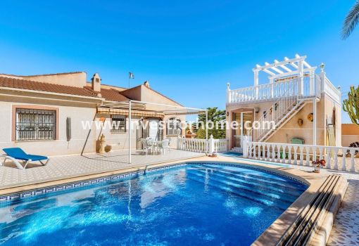 Villa - Verkoop - Orihuela Costa - Las Filipinas