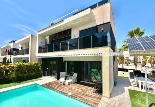 Villa - Verkoop - Orihuela Costa - Lomas De Cabo Roig
