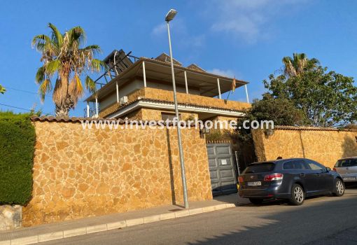 Villa - Verkoop - Orihuela Costa - Los Balcones