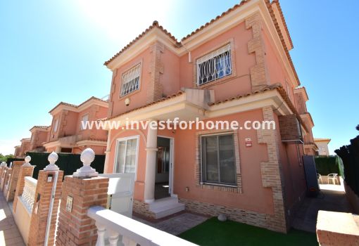 Villa - Verkoop - Orihuela Costa - Playa Flamenca