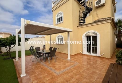 Villa - Verkoop - Torrevieja - Costa Blanca