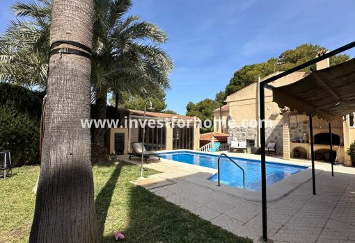 Villa - Verkoop - Torrevieja - ND-68283